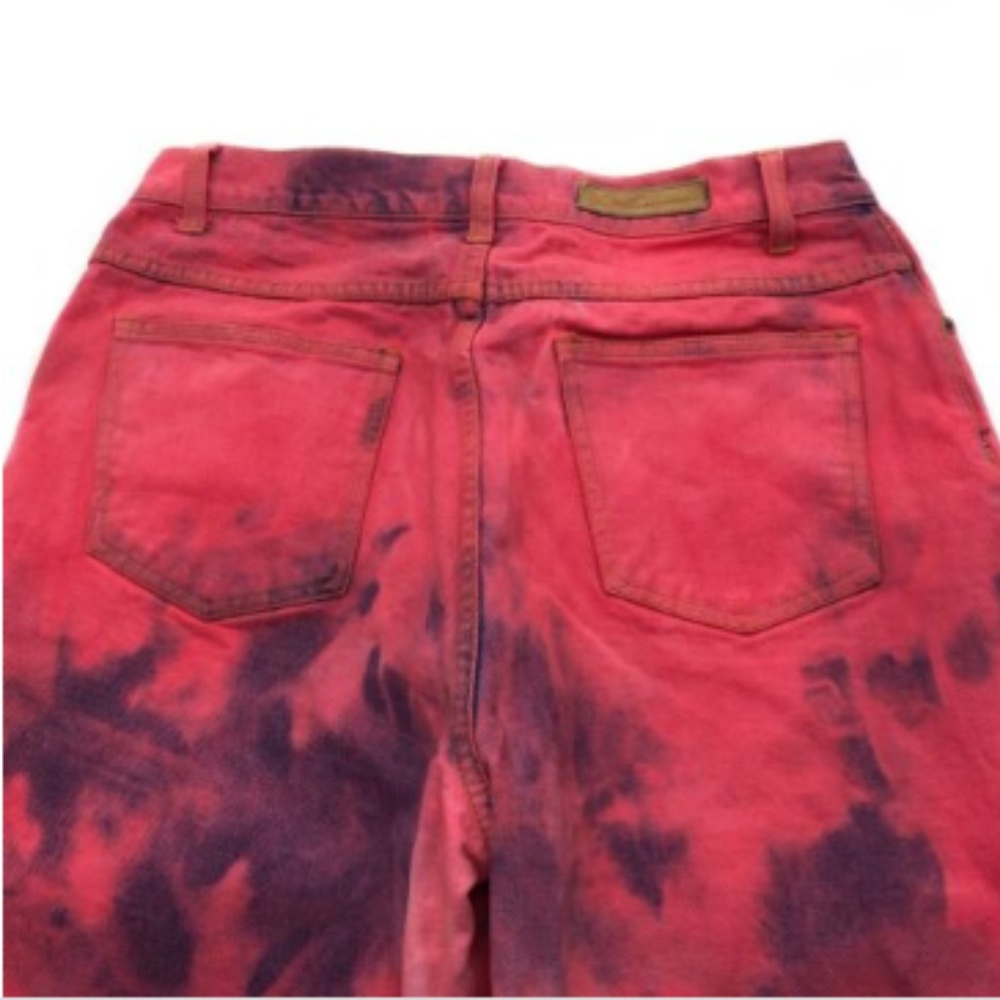 Bill Blass Pink Acid Wash High Waist Tapered Mom